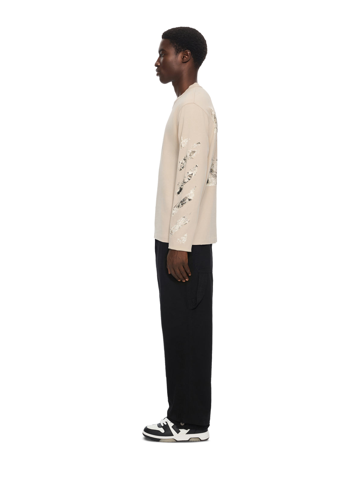 OFF WHITE Spices Arrow Regular Long Sleeve T-Shirt STRING 44MAB09IF26J007