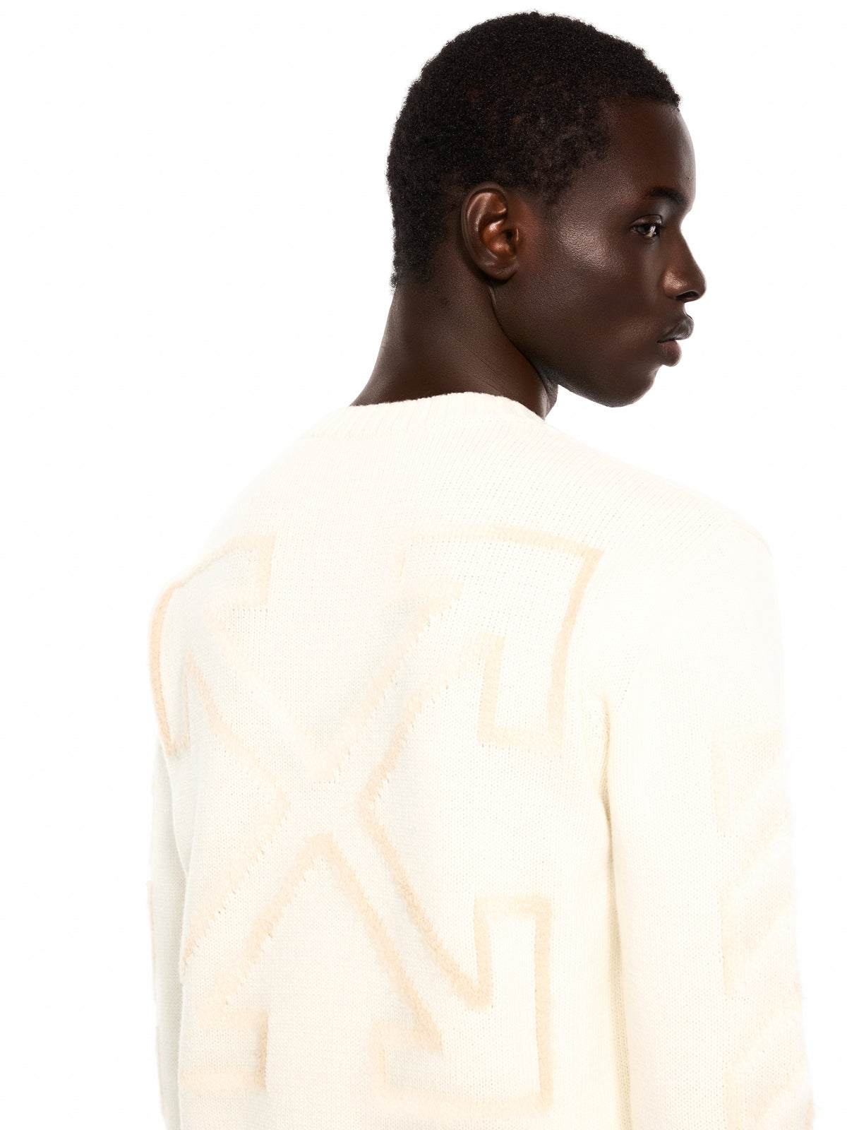 OFF WHITE Diagonal Arrow Fuzzy Knit Crewneck CREAM 44MHE087F26K001