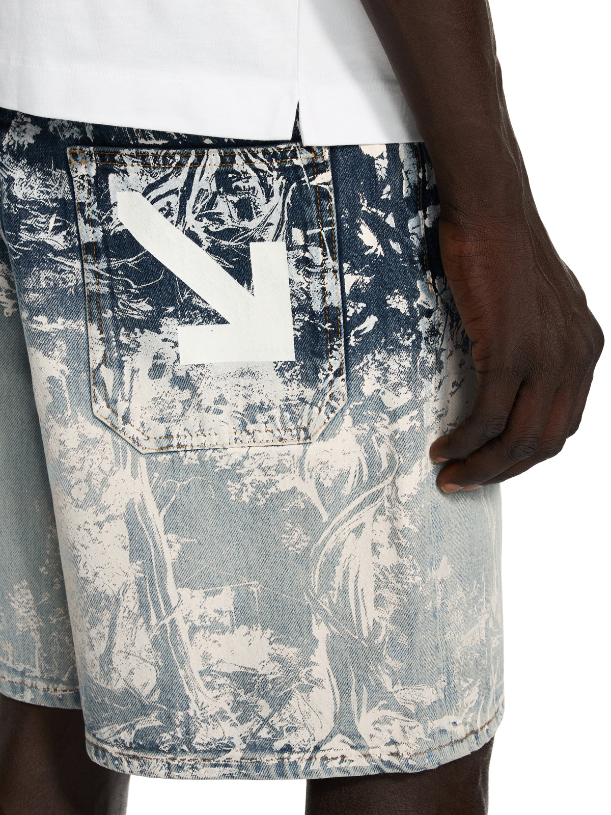 OFF WHITE City Nature Denim Shorts OMBRE BLEACH BLUE 44MYC02CF26D002