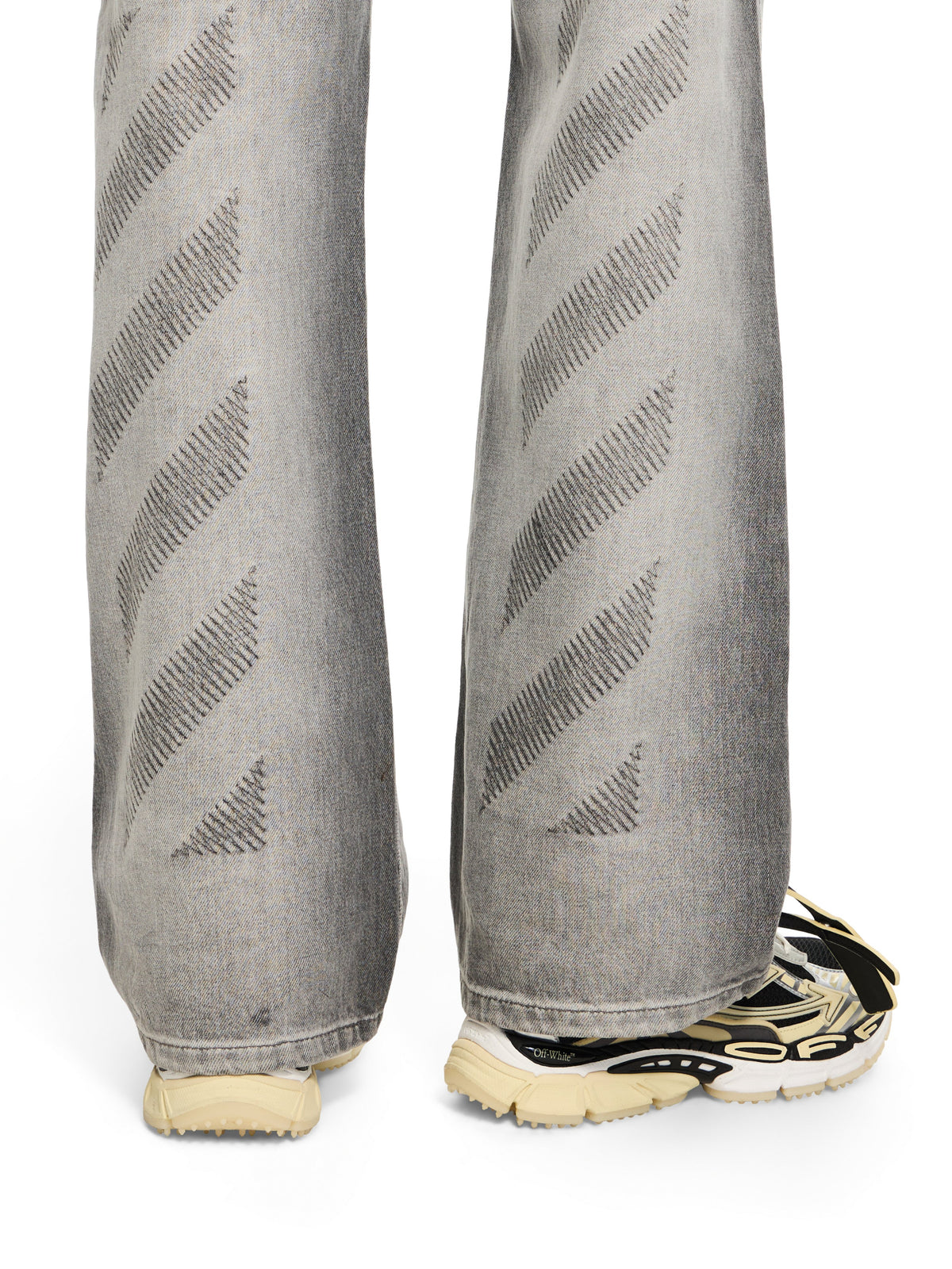 OFF WHITE Diagonal Embroidery Slim Relaxed Jeans SUN-FADED GREY 44XYA18JS26D003