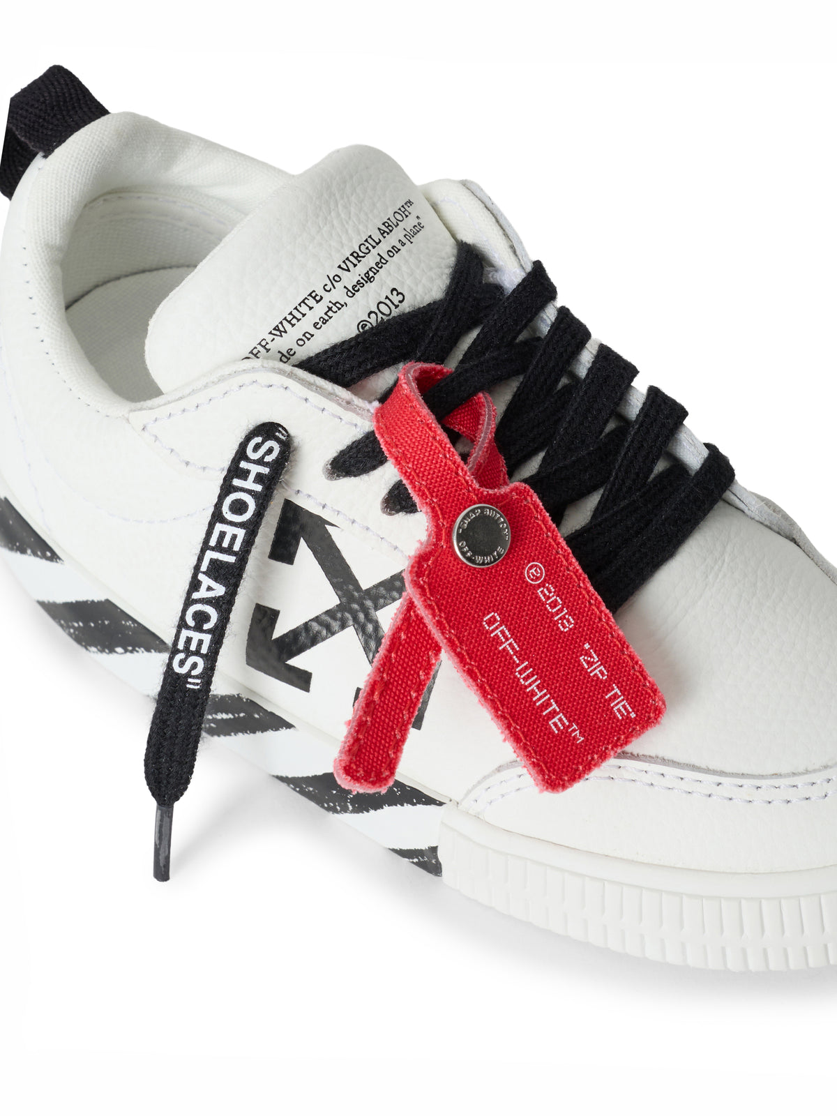 OFF WHITE Vulcanized Low Sneakers WHITE/BLACK OF06139101