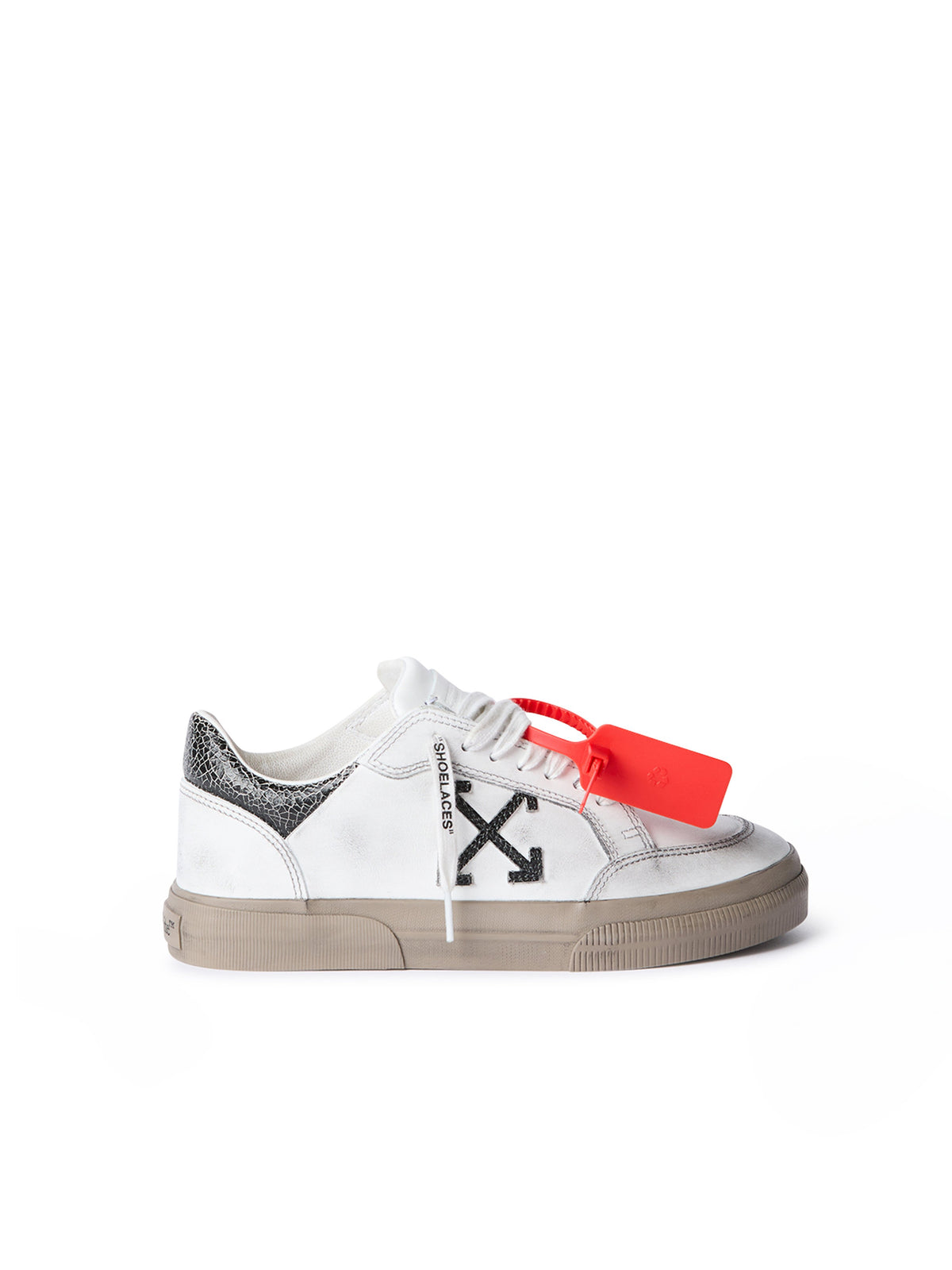 Vulcanized Low Worn Out Sneakers