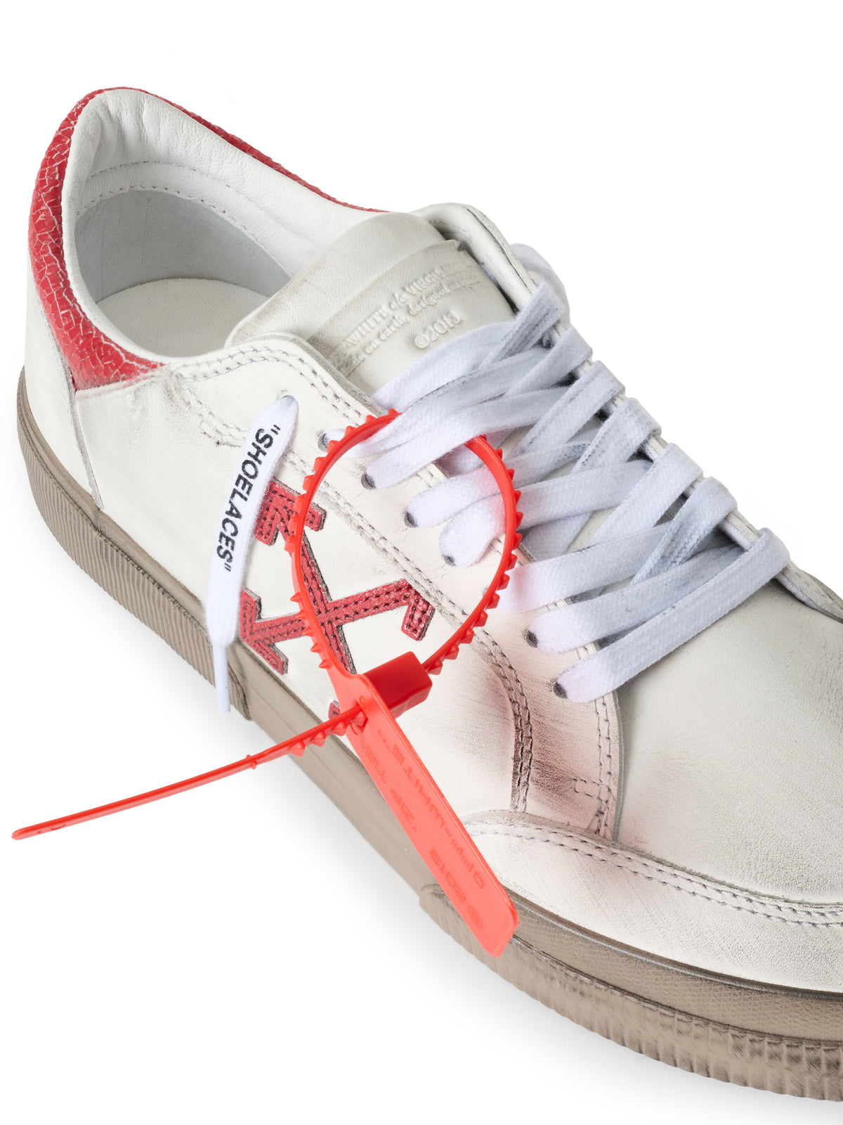 OFF WHITE Vulcanized Low Worn Out Sneakers VINTAGE WHITE/HAUTE RED OF06386609