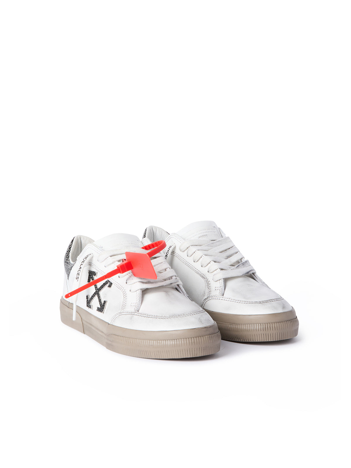 Vulcanized Low Worn Out Sneakers
