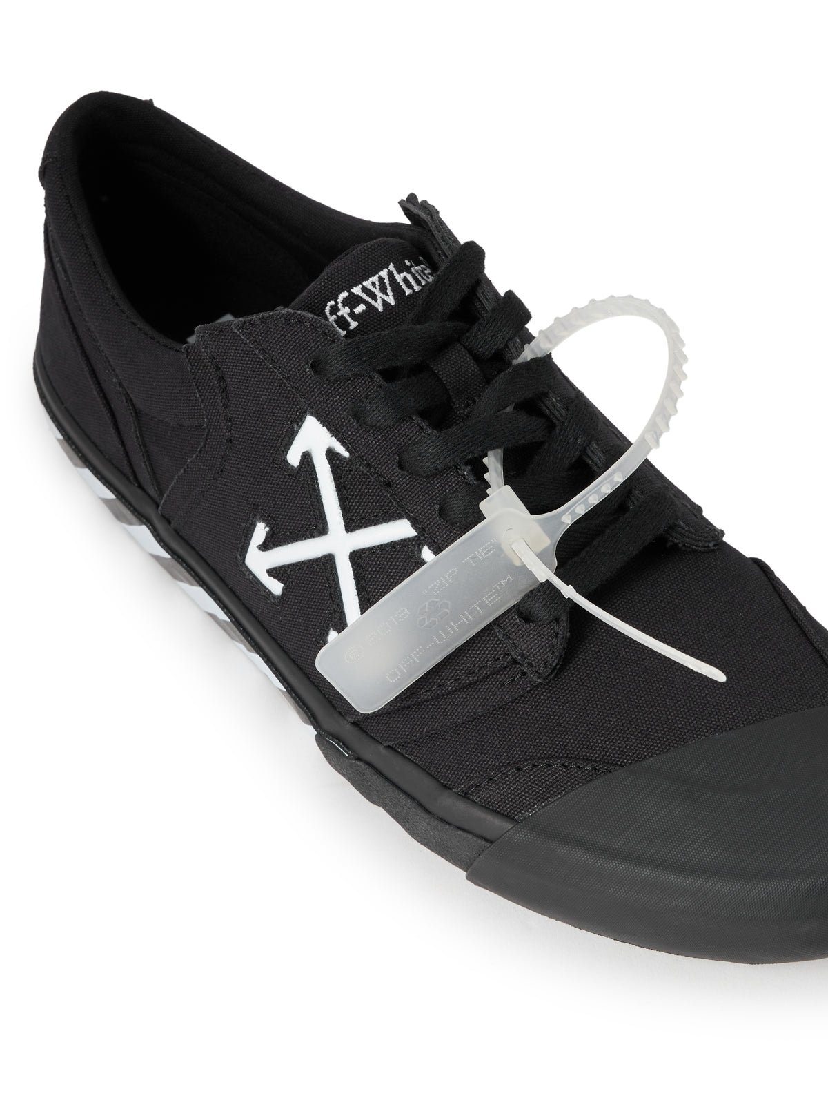 OFF WHITE Vulcanized Undercut Sneakers BLACK - WHITE OMIA2A2F25FAB001
