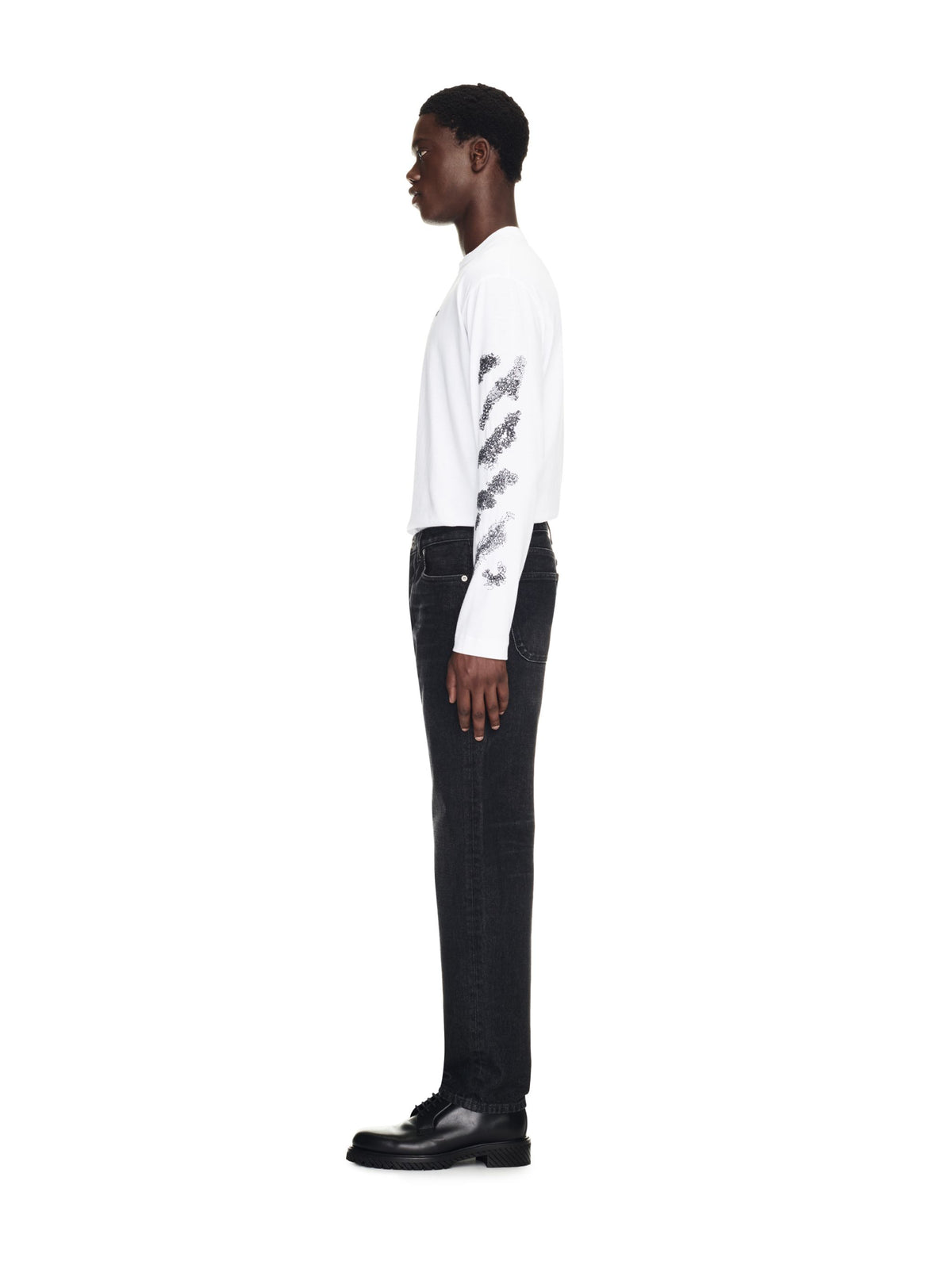 OFF WHITE Arr Tapered Jeans BLACK OMYA175C99DEN001