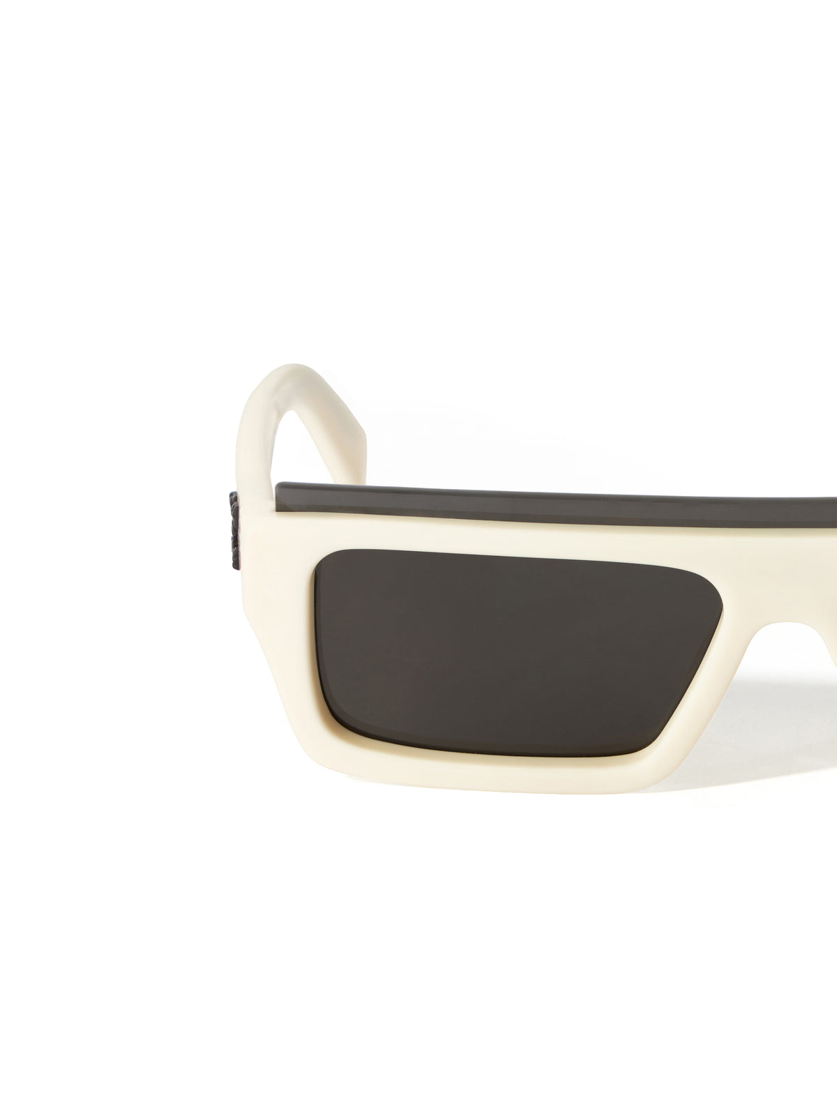 OFF WHITE Elizabeth S Dark Grey Lens Sunglasses Shiny Black OW10480107137