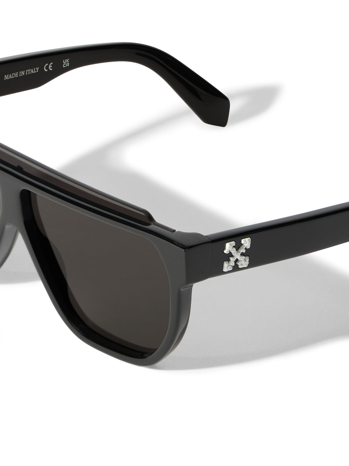 OFF WHITE Earth Dark Grey Lens Sunglasses Shiny Black OW10491007133